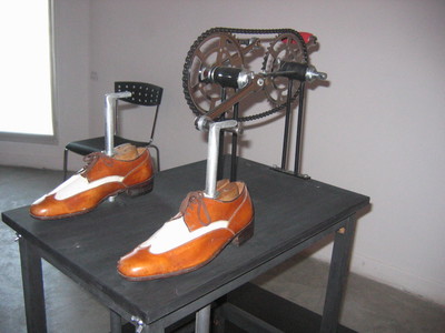 Shoephone - strumento per produrre il rumore dei passi